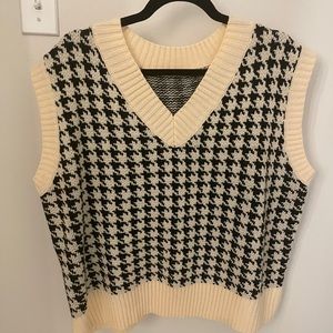 Oversized sleeveless sweater vest